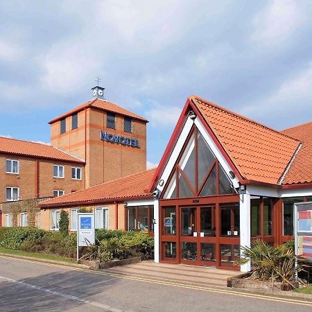 Novotel Stevenage Exterior foto